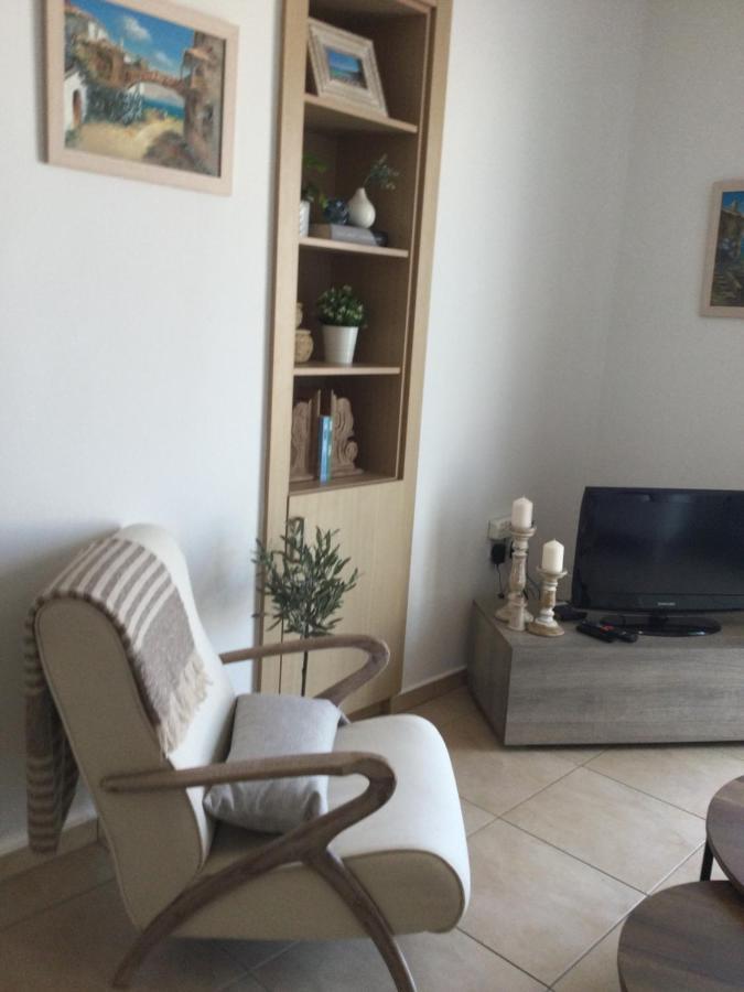 Apartment Helena 파라림니 외부 사진