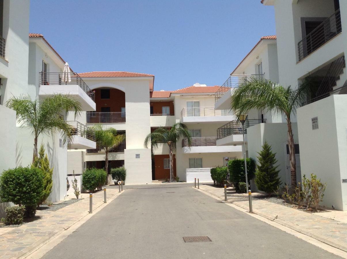 Apartment Helena 파라림니 외부 사진